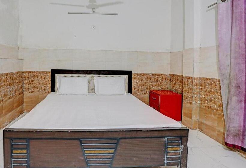 Трехместный Номер Классика, Oyo Highway Inn