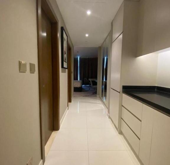 デラックススタジオ, Suites   Damac Tower Riyadh