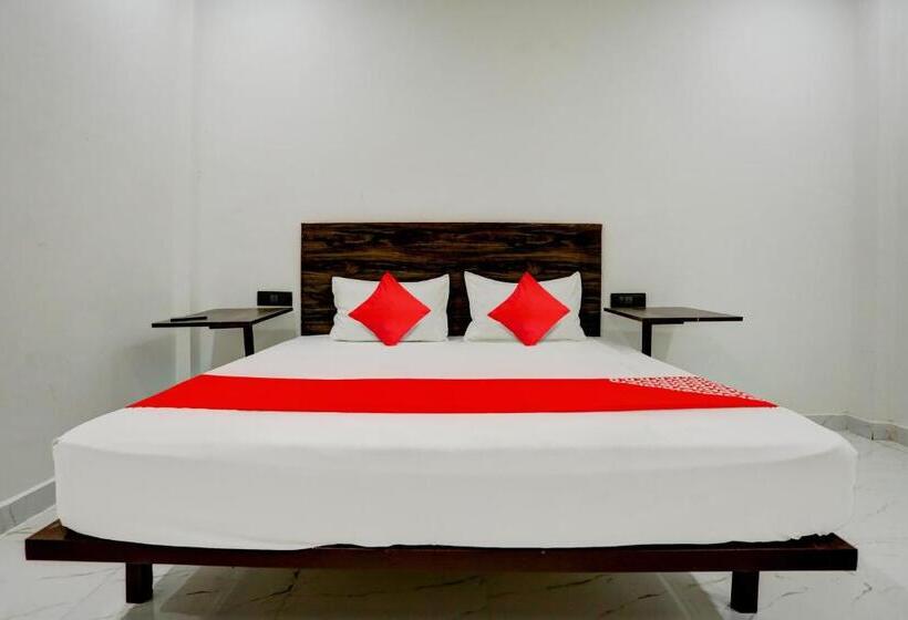 Трехместный Номер Классика, Oyo Flagship Hotel Palacio Palace