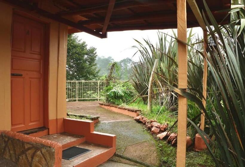 Четырехместный Номер Стандарт, Poas Volcano & La Paz Waterfall Cabins