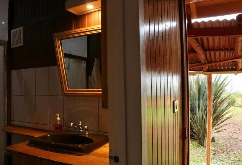 Четырехместный Номер Стандарт, Poas Volcano & La Paz Waterfall Cabins