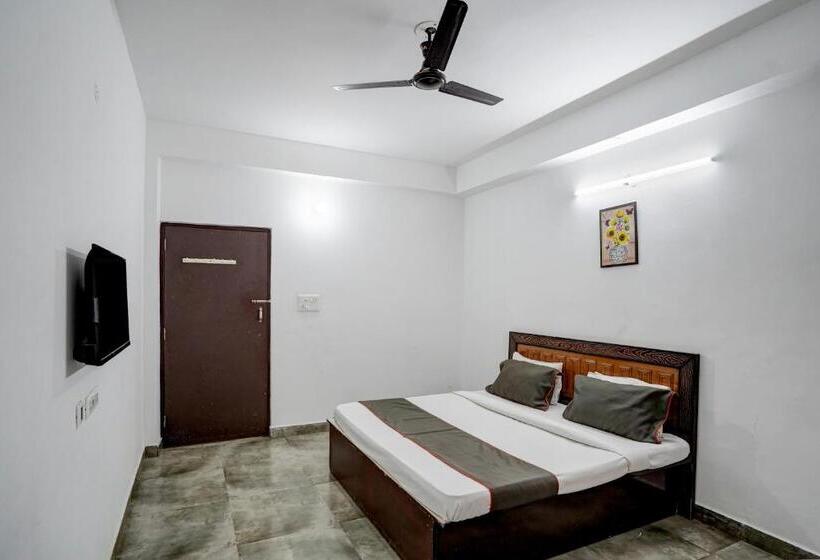 Трехместный Номер Классика, Oyo Flagship Omi Rooms