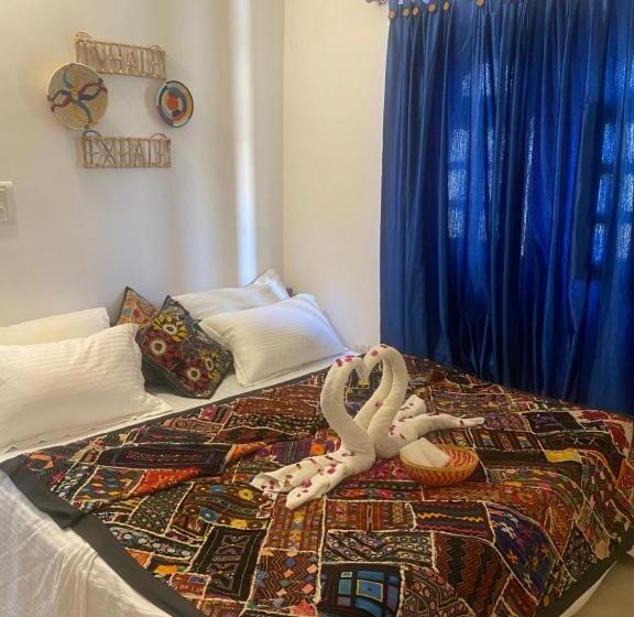 디럭스 룸, Blue Eye Hostel