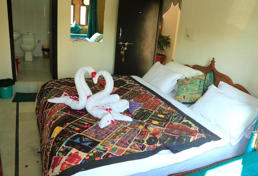 Номер Deluxe с Балконом, Blue Eye Hostel