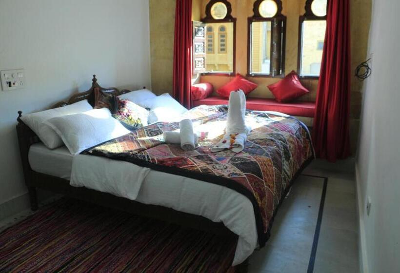 Номер Deluxe с Балконом, Blue Eye Hostel