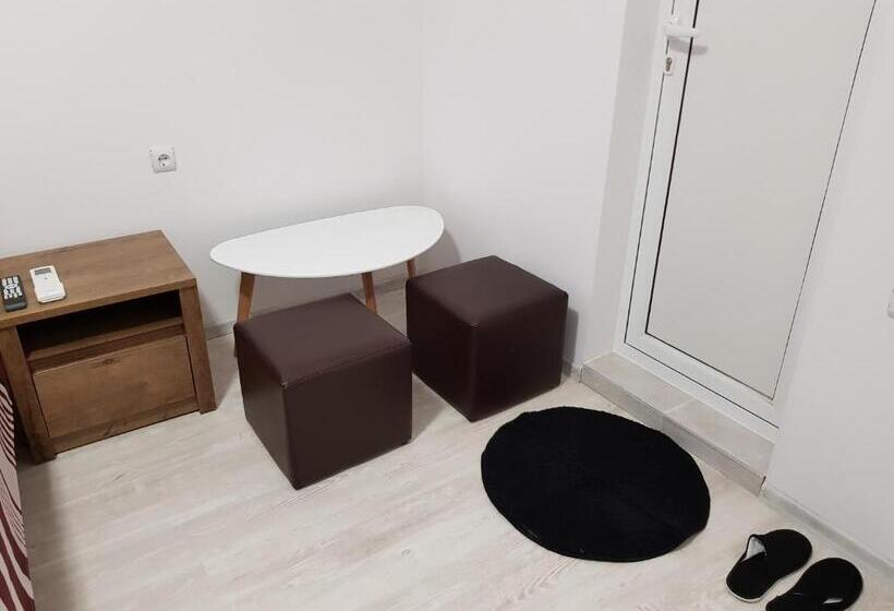 Номер Стандарт Трехместный, Apartments Alexandra