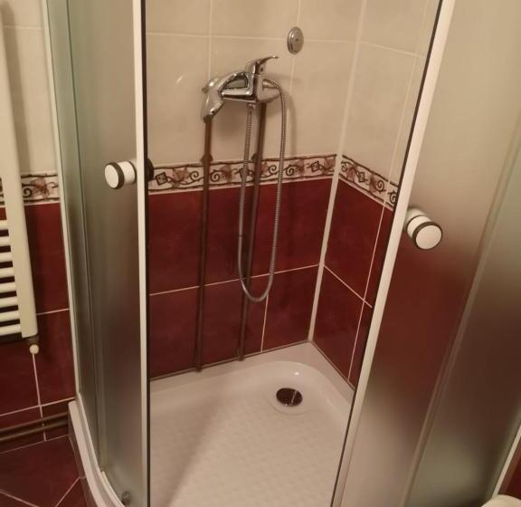 Номер Стандарт, Casa Piatra Craiului