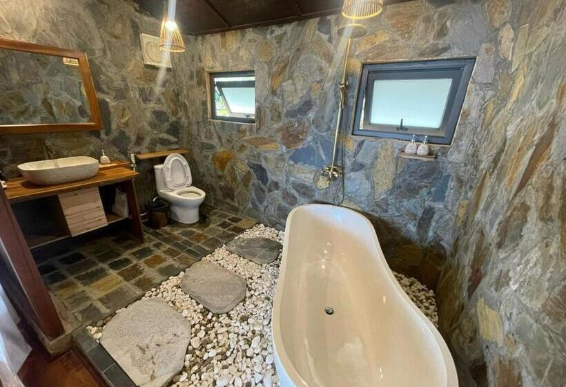 اتاق استاندارد با تخت بزرگ, Mơ Village đà Bắc, Hòa Bình