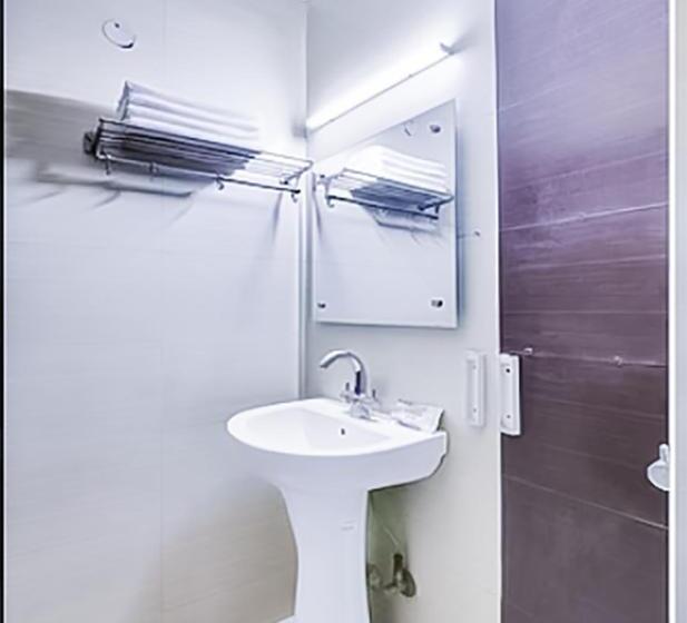 اتاق استاندارد, Stay With Classic   Near Sarai Kale Khan Metro