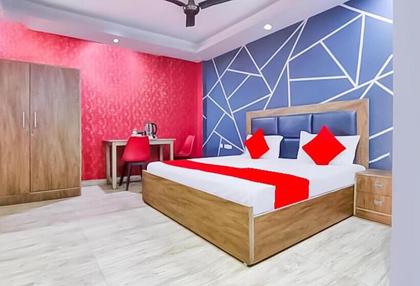 اتاق استاندارد, Stay With Classic   Near Sarai Kale Khan Metro