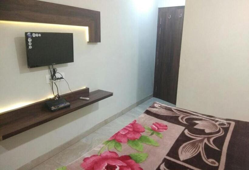 Номер Стандарт, Vatika Inn
