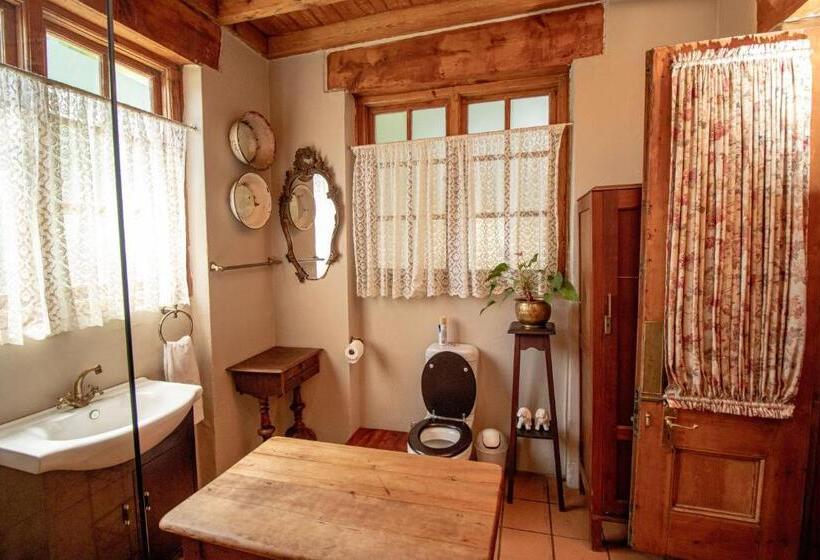 Номер Deluxe, Pandora S Guesthouse