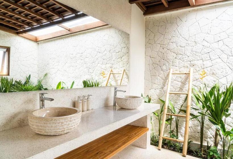 Вилла с 1 спальней и бассейном, Sundance Residence Nusa Penida