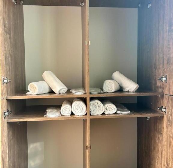 اتاق استاندارد, Hostel124