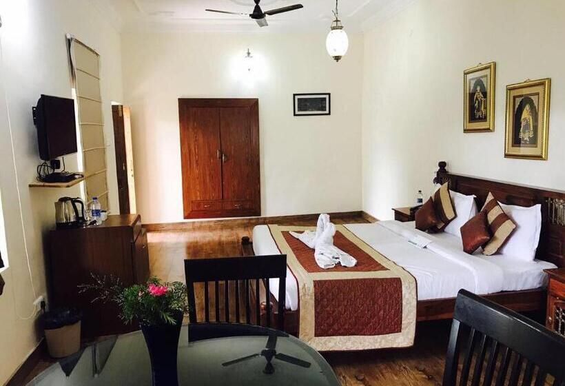 Номер Deluxe с Балконом, Embrace Himalayan Spa Resort