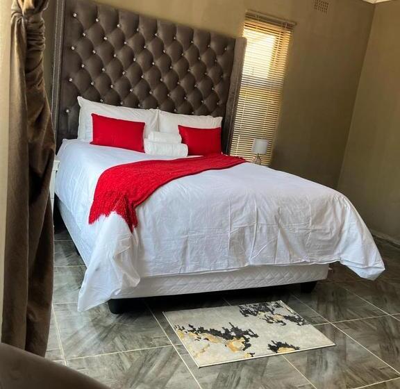 디럭스 룸, Serene Accommodation Palace
