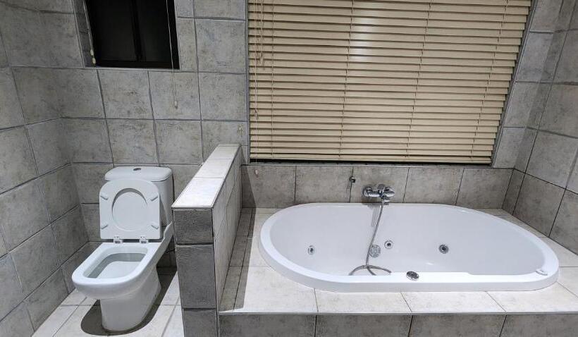 سوییت خانوادگی, Sweeter Rooms Dream