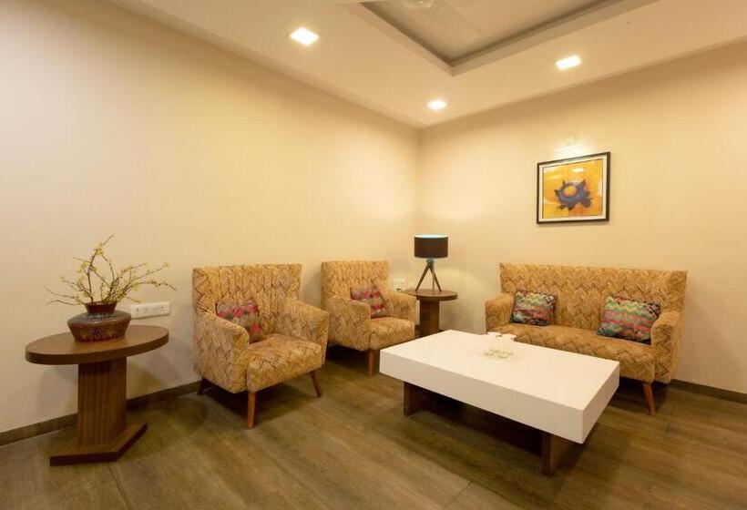 Люкс с Балконом, Classic Boutique Hotel & Luxury Service Apartments