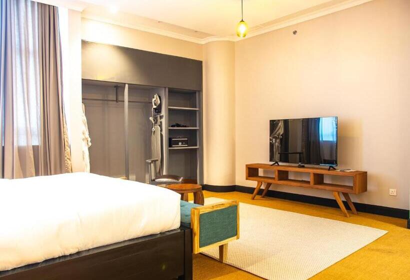 스탠다드 룸 킹사이즈 침대, Sanna Boutique