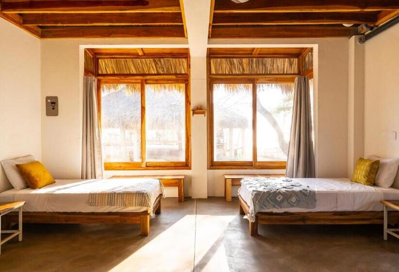 Habitación Estándar con Vistas, Still Salty Escape
