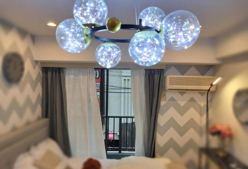 Apartamento 1 Dormitório com Sacada, S15新宿最中心 東新宿站5分 Shinjuku Center 5 Mins To Station, Max 3p 新宿 涉谷 表参道 池袋 上野 代代木 银座 原宿