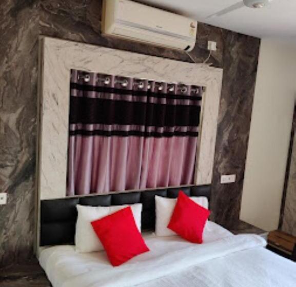 Номер Deluxe, Rw International, Hingoli