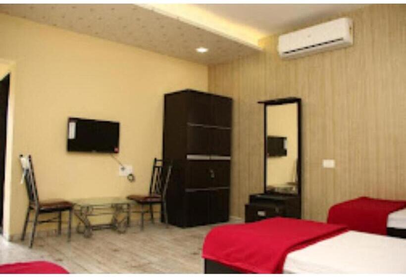Номер Superior, Shubham Resorts, Solapur