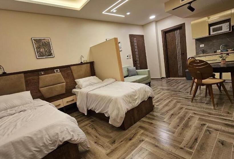 آپارتمان 1 خوابه با چشم‌انداز استخر, Luxury Accommodation