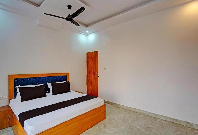 Трехместный Номер Классика, Oyo Hotel Maya Luxe