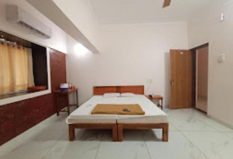 Номер Deluxe, Amraban Resort, Chiplun