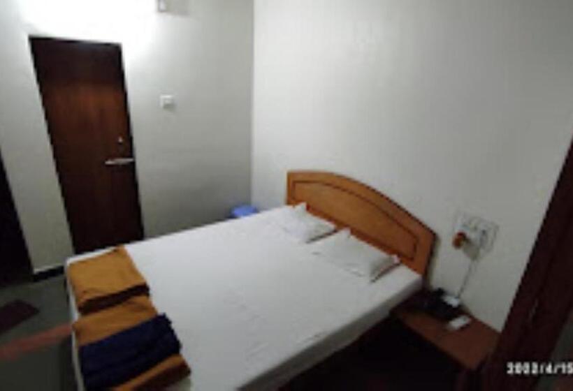 Номер Стандарт, Amraban Resort, Chiplun