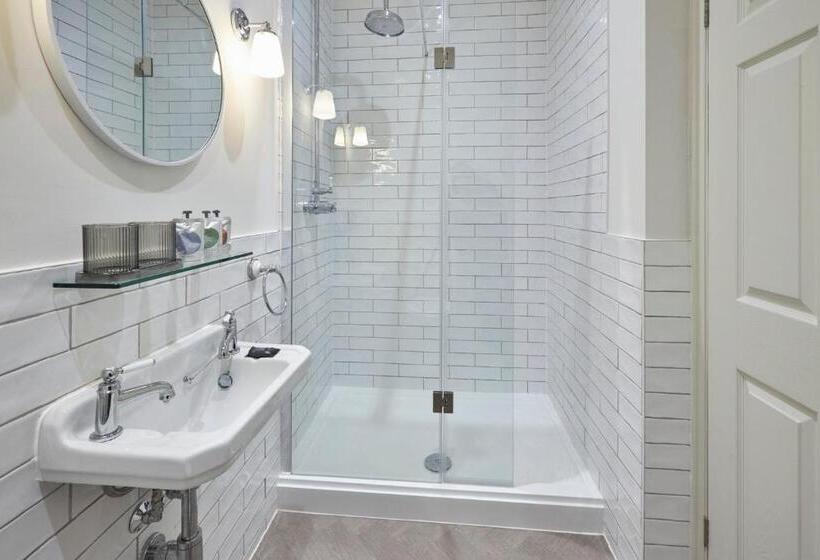 اتاق استاندارد با تخت بزرگ, Arlington House Hotel   Self Check In Suites