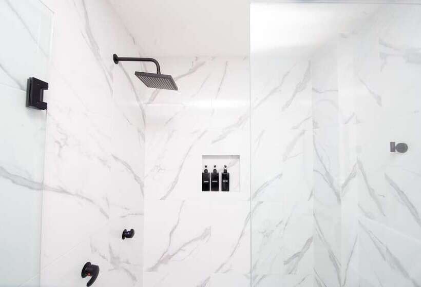 חדר דלוקס, Kuko Suites