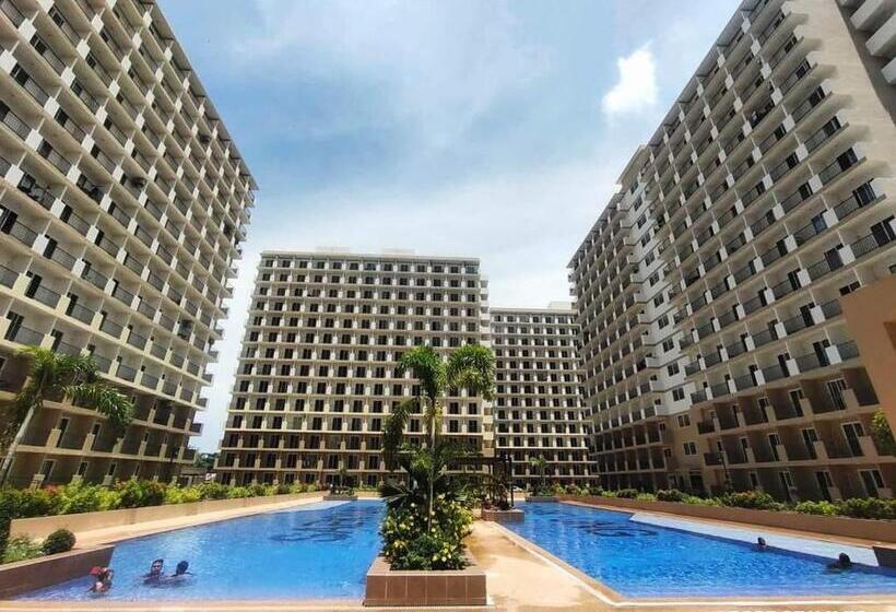 Студия Стандарт, Nate & Athalia S Cityscape Condotel