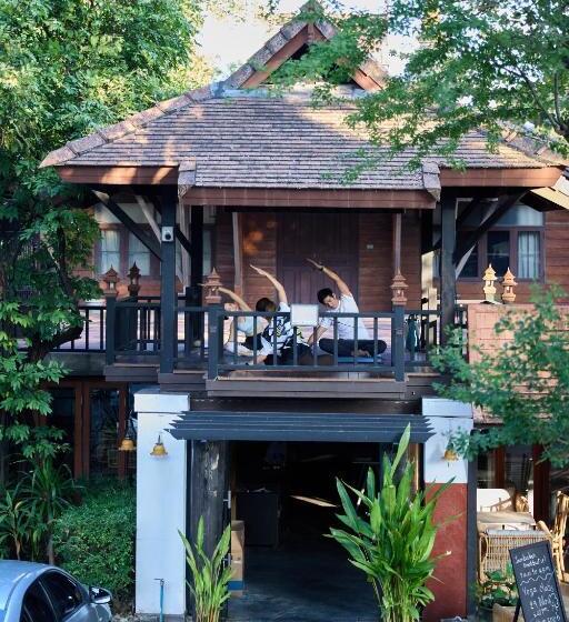 اتاق استاندارد, Jambolan Chiangmai