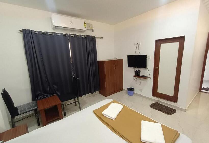 豪华房间, Staymaker Hotel Mayura