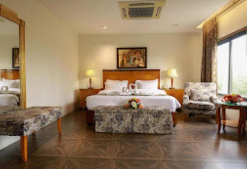 اتاق استاندارد, The Greenwood Hotel, Tezpur Assam