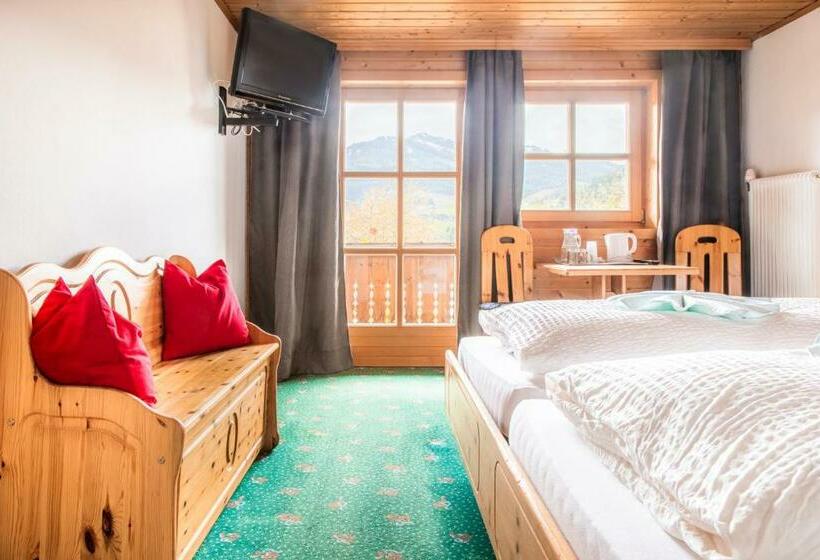 Номер Стандарт с Балконом, Gasthof Pesbichl