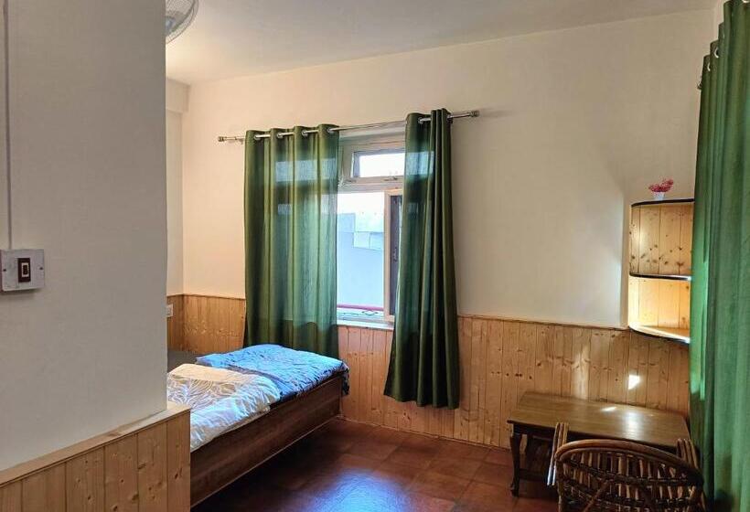 Номер Стандарт с Балконом, The Golden Ray S Kasol