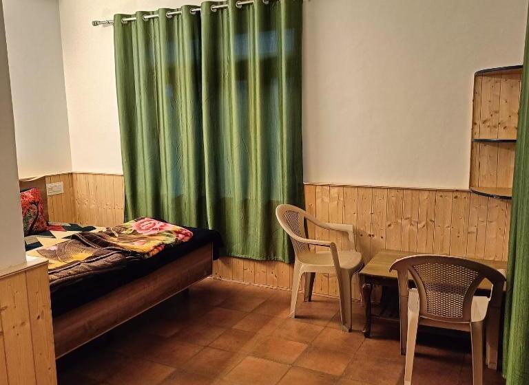 Четырехместный Номер Стандарт, The Golden Ray S Kasol