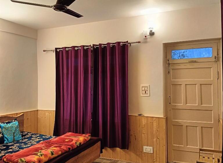 Четырехместный Номер Стандарт, The Golden Ray S Kasol