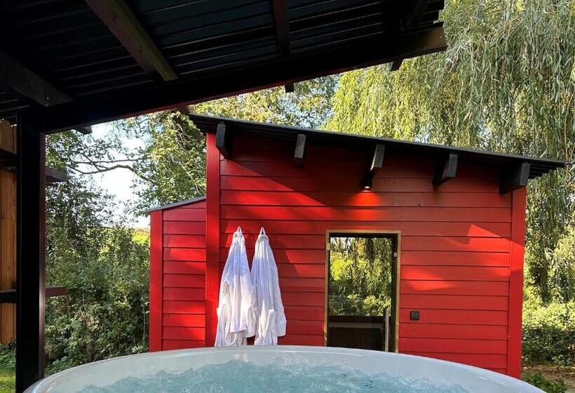Стандартный Номер Кровать Кинг, Cabanes Avec Jacuzzi Les Pieds Dans La Vignes