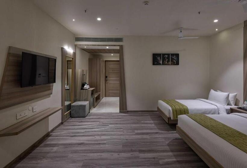 Семейный Номер, Grand Continent Hosur A Sarovar Portico Affiliate