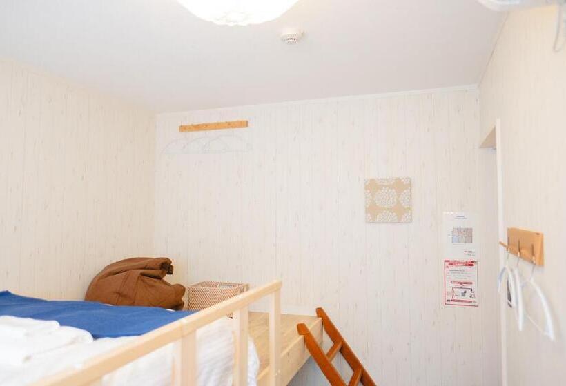 اتاق استاندارد با سرویس بهداشتی مشترک, Niseko Powder Chalet
