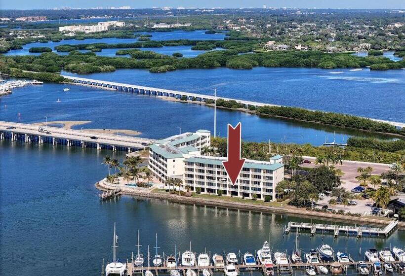 Апартаменты 1 Спальня Вид на Море, Elegant Waterfront Place For Two/boca Ciega Resort