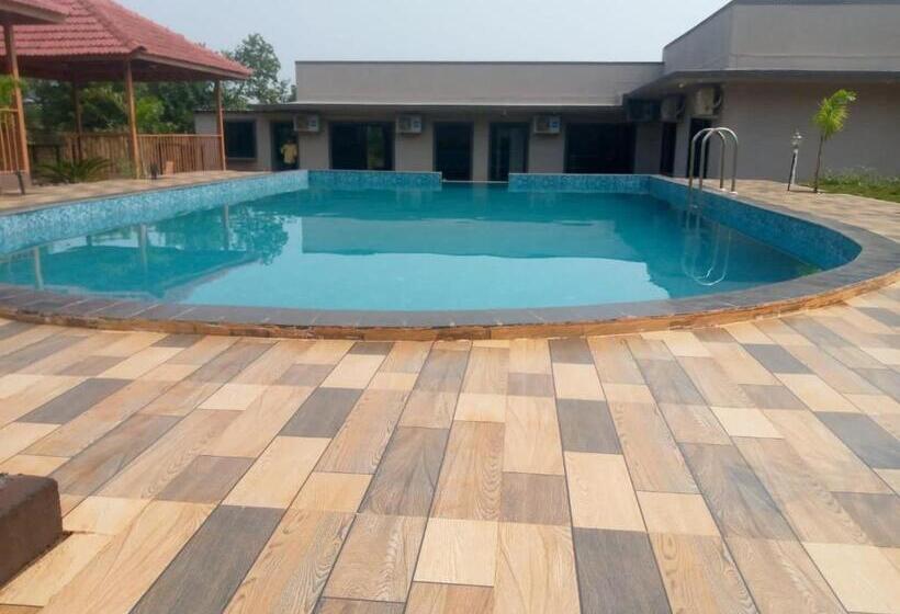 Номер Deluxe, Hill Resort Alibaug