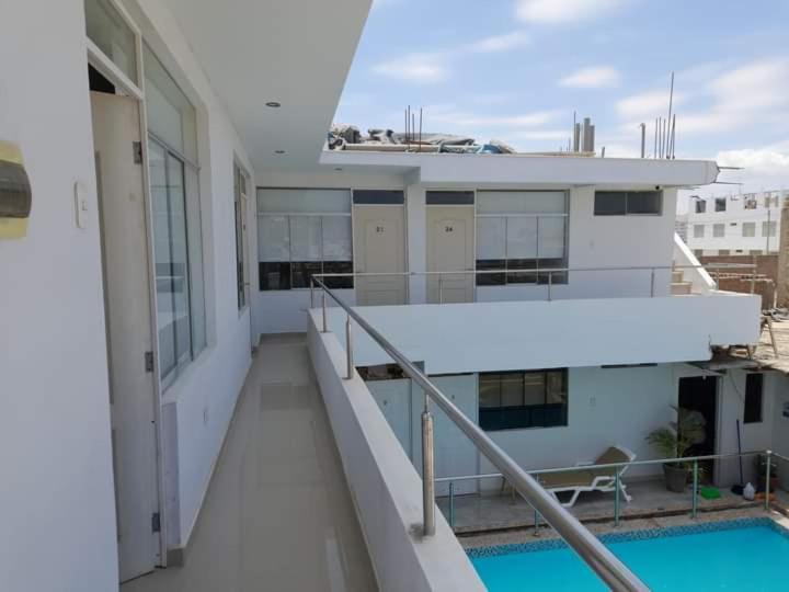 اتاق استاندارد, Paraco