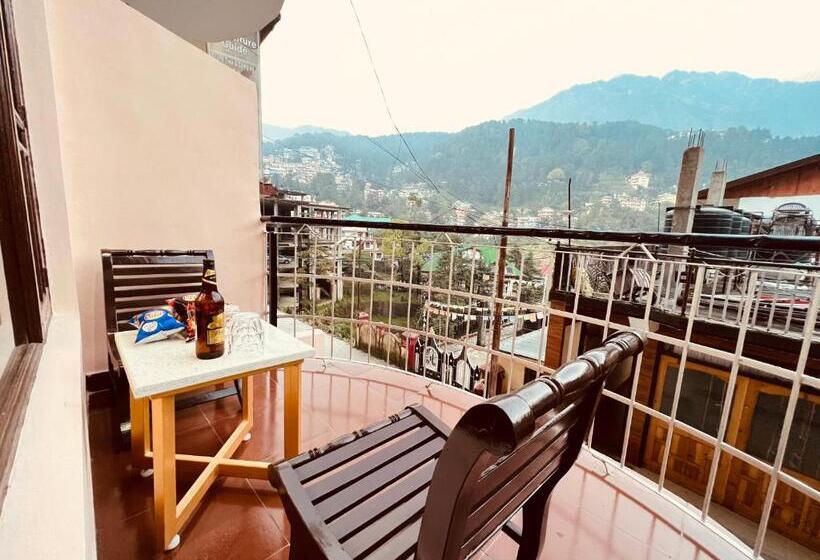 Номер Deluxe, The Nest With Open Rooftop Cafe Mecleodganj