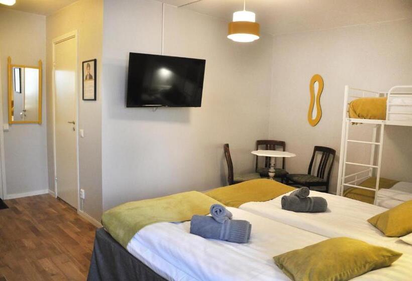 Семейный Номер, Slite Badhotell