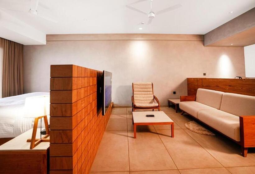 스위트, The valle by Kondody Hotels